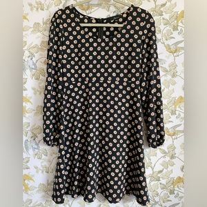 Daisy long sleeve dress SZ S